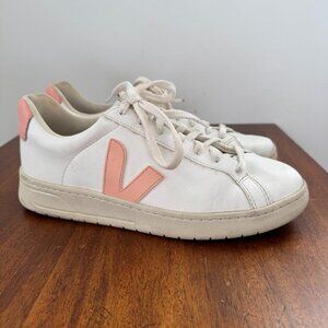 Veja Urca Sneakers White Pink